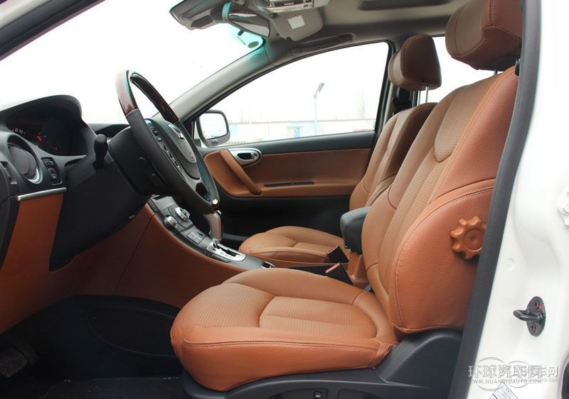 2014款 榮耀典藏版 2.2T 兩驅智慧型