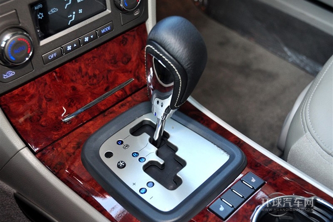 2011款 2.0T 自動豪華型