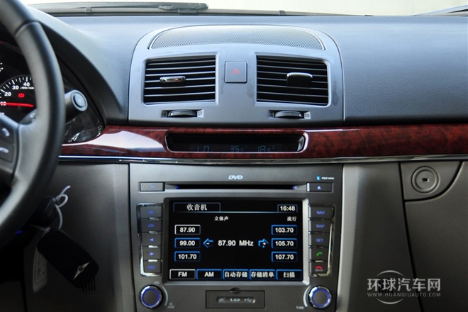 2011款 2.0T 自動豪華型