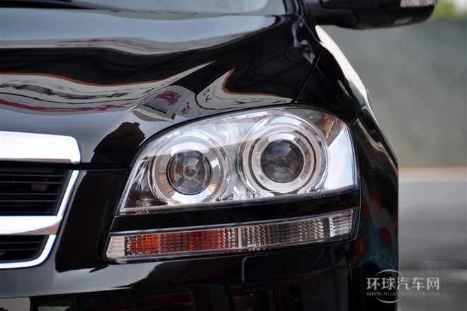 2011款 2.0T 自動豪華型