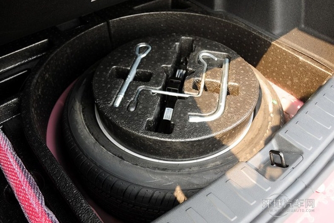 2012款 1.5T 手動兩驅豪華型