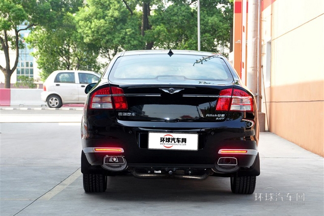 2011款 2.0T 自動豪華型