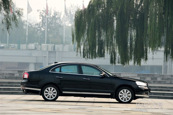 2011款 2.0T 自動旗艦型