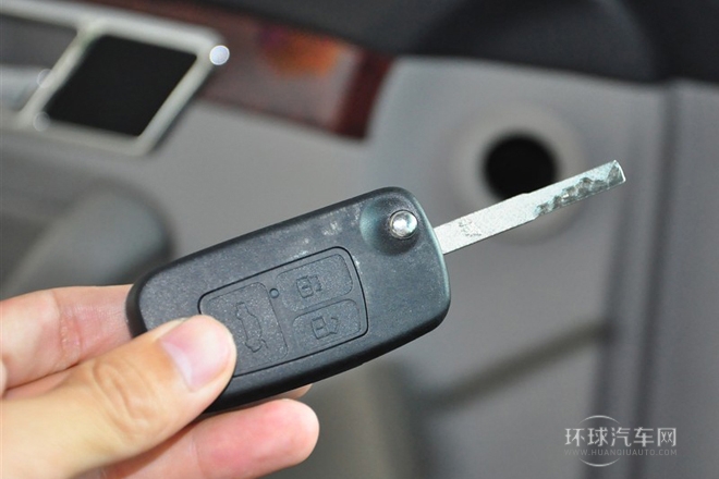 2011款 2.0T 自動舒適型