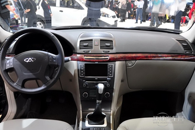 2011款 2.0T 自動舒適型