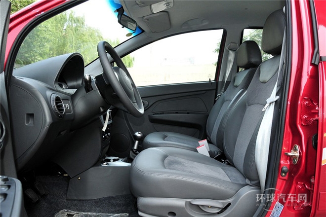 2011款 1.0L 手動傳奇版