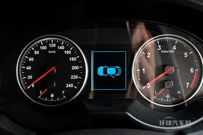 2012款 1.5T 自動兩驅運動型