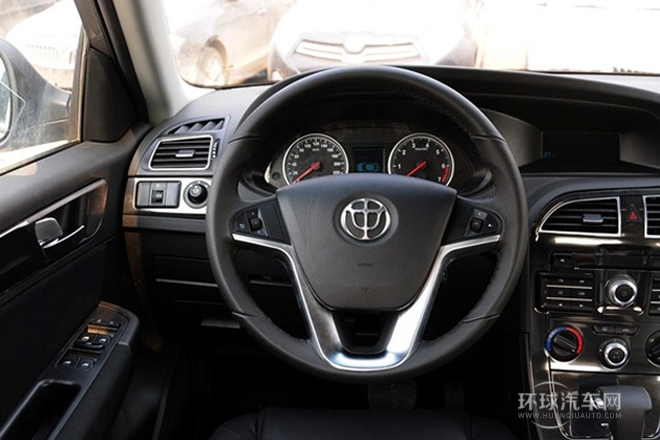 2012款 1.5T 自動(dòng)兩驅(qū)運(yùn)動(dòng)型