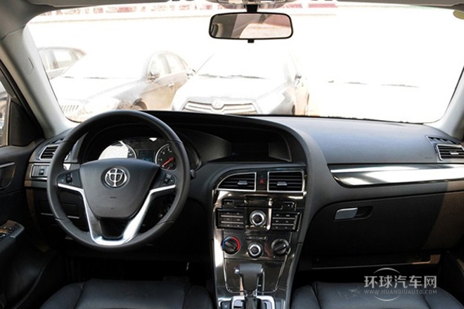 2012款 1.5T 自動兩驅運動型