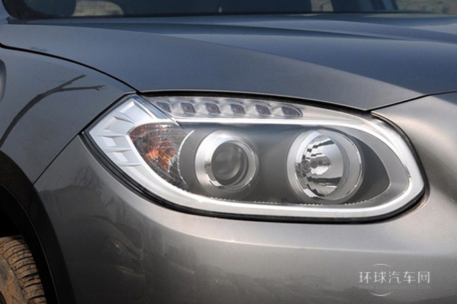 2012款 1.5T 自動兩驅運動型