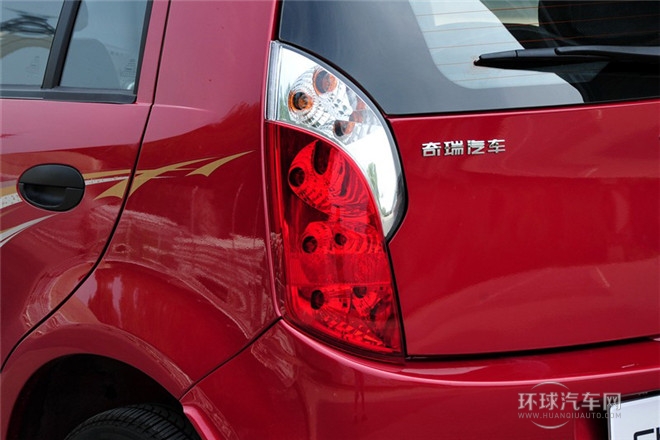 2011款 1.0L 手動(dòng)傳奇版