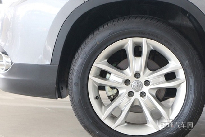 2012款 1.5T 自動四驅豪華型