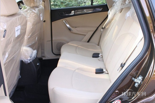 2012款 1.5T 自動四驅豪華型