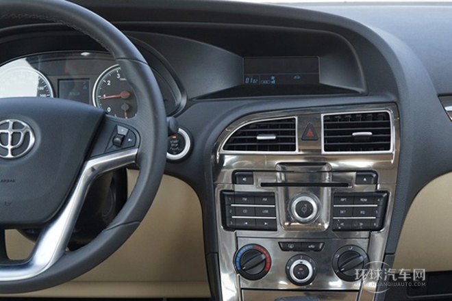 2012款 1.5T 自動(dòng)四驅(qū)豪華型