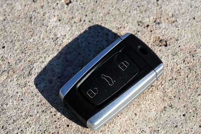 2012款 1.6L 自動豪華型