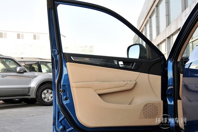 2012款 1.6L 自動(dòng)豪華型