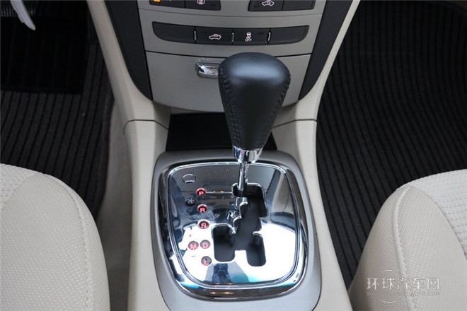 2012款 兩廂 1.6L CVT進(jìn)取型