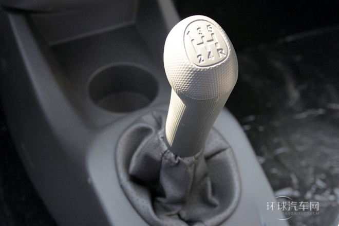 2011款 1.0L 手動智尊型