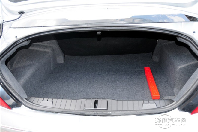 2012款 三廂 1.6L CVT進(jìn)取型