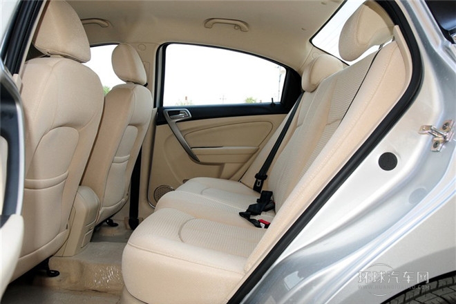 2012款 三廂 1.6L CVT進取型