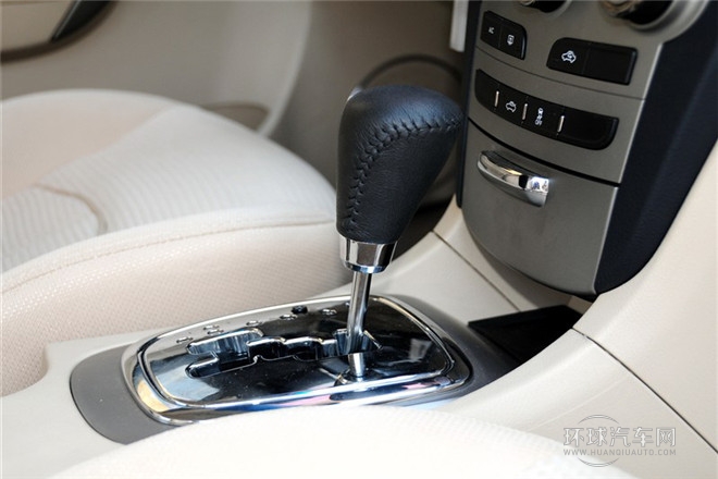 2012款 三廂 1.6L CVT進(jìn)取型