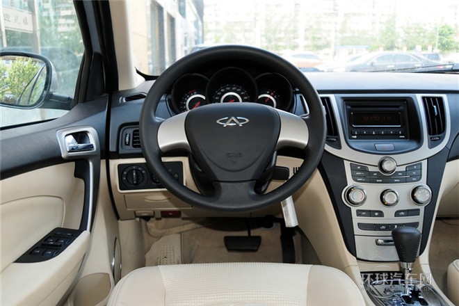 2012款 三廂 1.6L CVT進取型