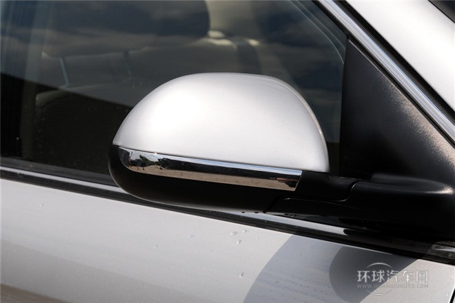 2012款 三廂 1.6L CVT進取型