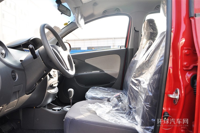 2011款 1.3L 自動豪華型