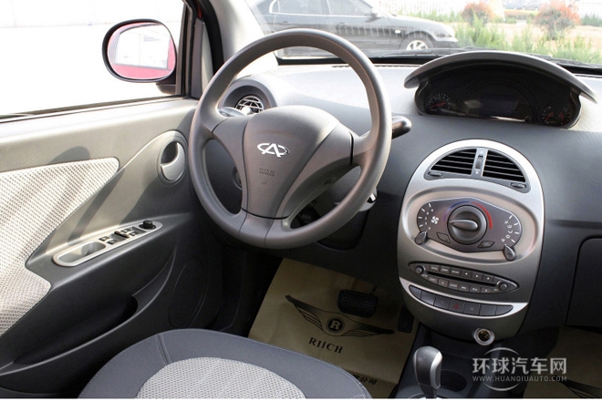 2011款 1.3L 自動豪華型