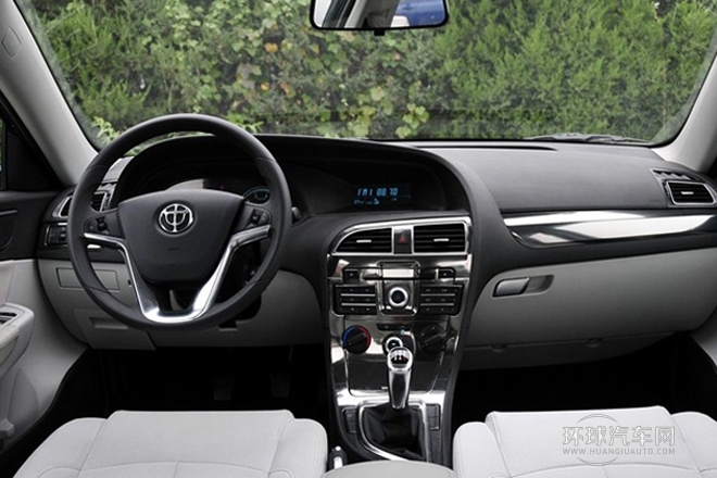 2011款 1.6L 手動舒適型