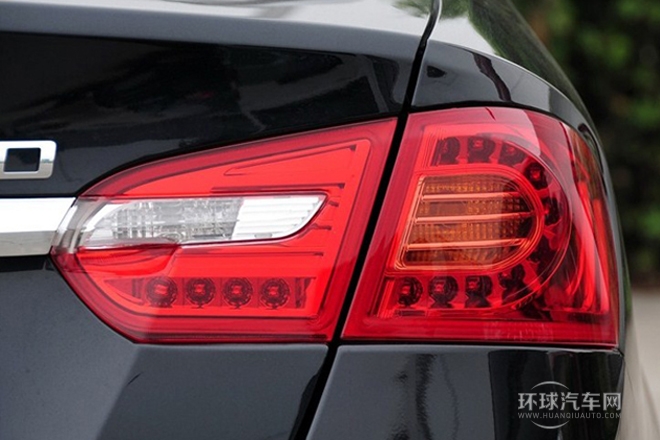 2011款 1.6L 手動舒適型