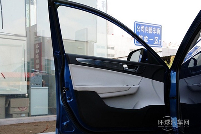 2011款 1.6L 手動豪華型