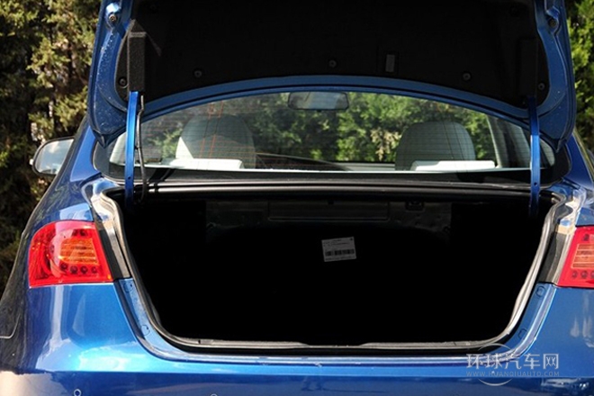 2011款 1.6L 手動豪華型