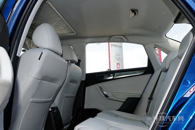 2011款 1.6L 手動(dòng)豪華型