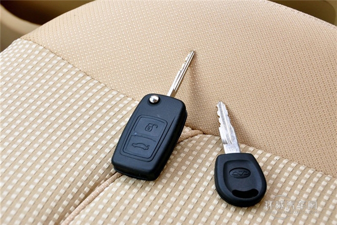 2010款 改款三廂 1.6L 手動進取型