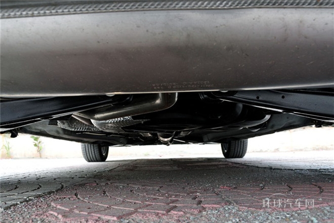 2010款 改款三廂 1.6L 手動(dòng)進(jìn)取型