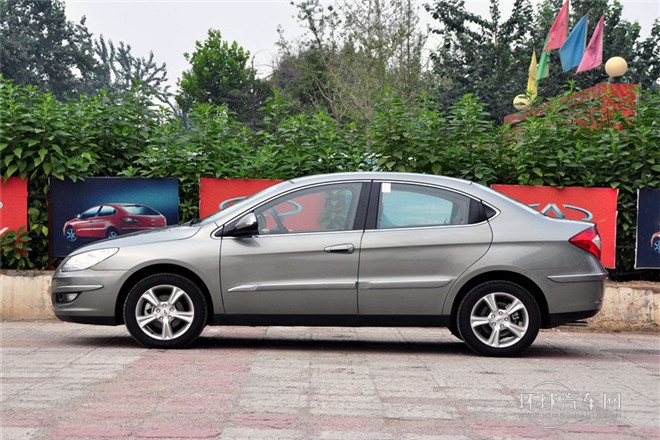 2010款 改款三廂 1.6L 手動進取型