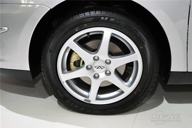 2010款 改款三廂 1.6L 手動尊貴型