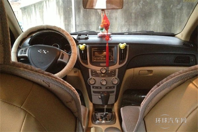 2010款 改款三廂 1.8L 自動進取型