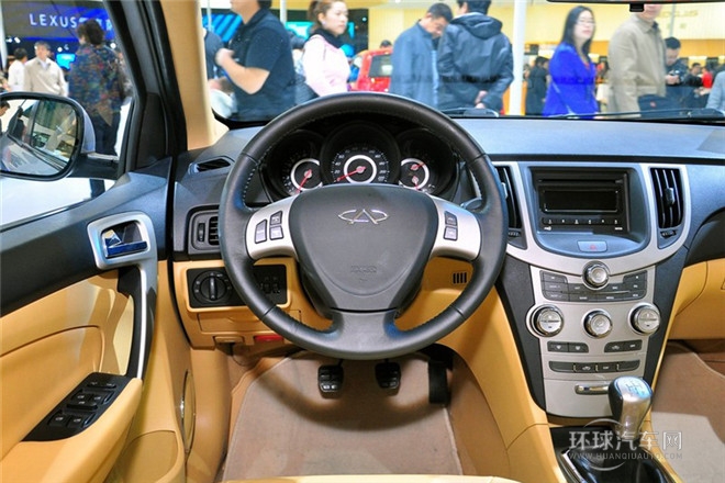 2010款 改款三廂 1.8L 自動尊貴型