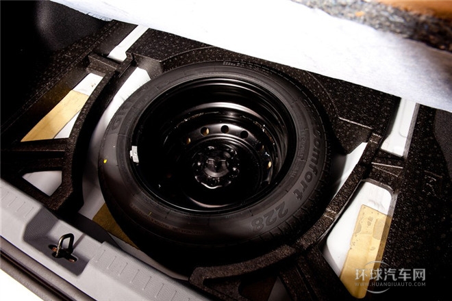 2013款 1.5L 手動(dòng)尊尚型