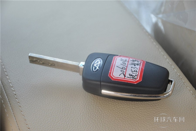 2013款 1.5L 手動尊尚型