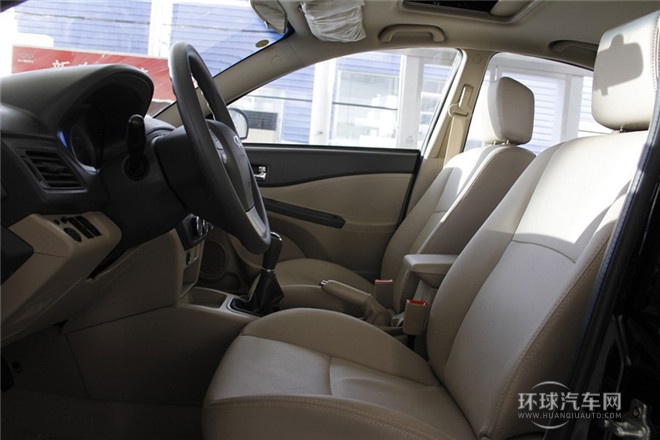 2014款 1.8L CVT卓悅天窗型