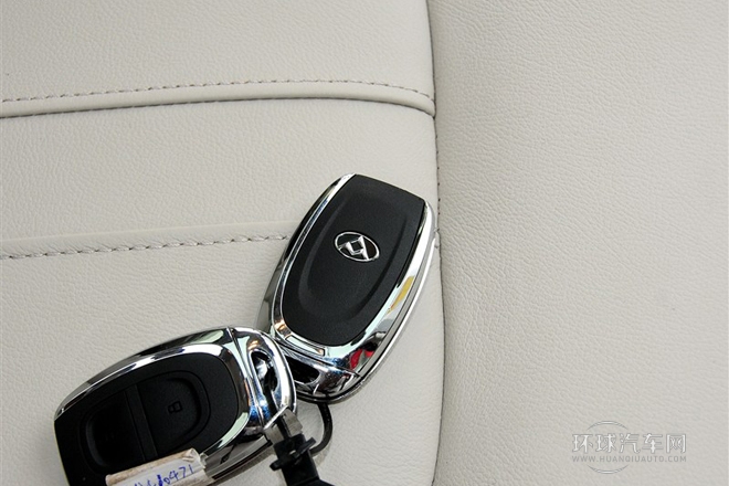 2014款 2.0T 自動豪華行政版