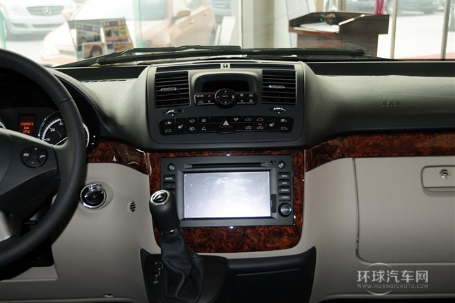2012款2.5L領(lǐng)航版