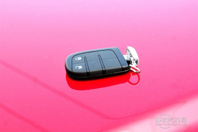 2012款 2.4L 舒適版