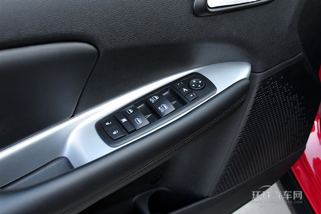 2012款 2.4L 舒適版