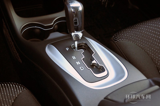 2012款 2.4L 舒適版