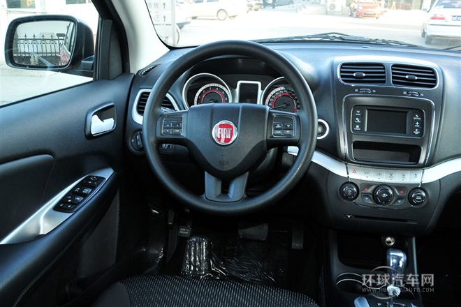 2012款 2.4L 舒適版