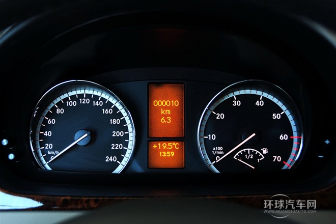 2013款3.0L舒適版